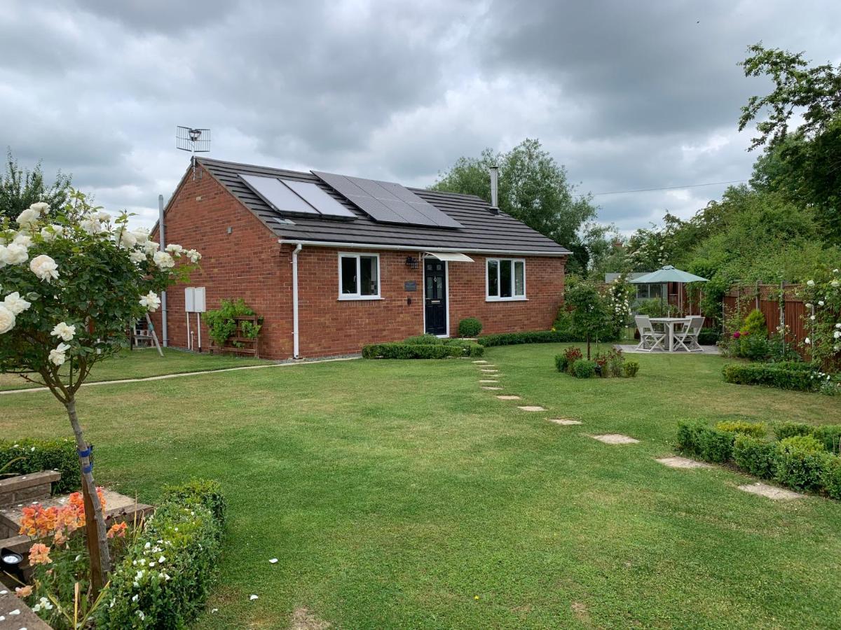 The Hideaway Villa Stratford-upon-Avon Exteriör bild